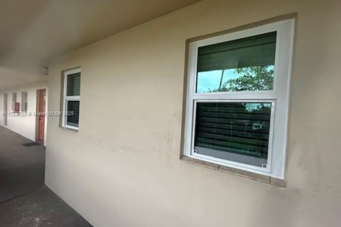 Купить кондоминиум в Санрайз, Флорида 2 спальни, 78.97м2, № 1480045 - фото 16