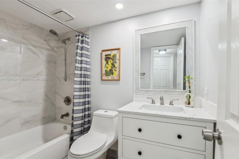 Купить кондоминиум в Санрайз, Флорида 2 спальни, 78.97м2, № 1480045 - фото 12