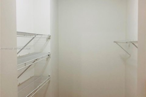 Снять в аренду кондоминиум в Санни-Айлс-Бич, Флорида 1 спальня, 62.52м2, № 2028650 - фото 15