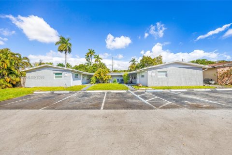 Immobilier commercial à Oakland Park, Floride № 2043366
