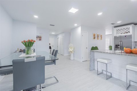 Casa en venta en Tampa, Florida, 3 dormitorios, 139.35 m2 № 1807254 - foto 23