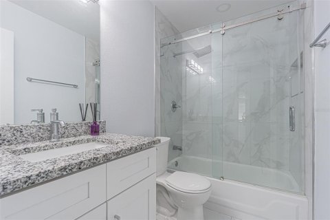 Casa en venta en Tampa, Florida, 3 dormitorios, 139.35 m2 № 1807254 - foto 24