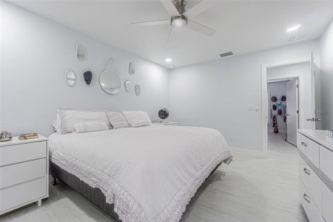 Casa en venta en Tampa, Florida, 3 dormitorios, 139.35 m2 № 1807254 - foto 16