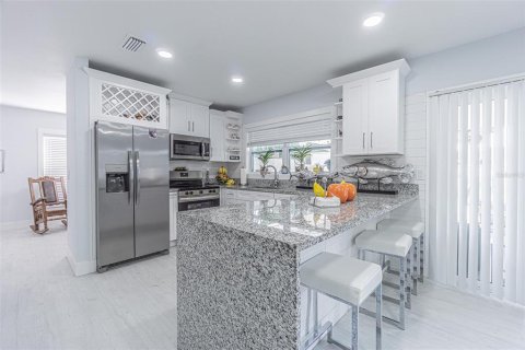 Casa en venta en Tampa, Florida, 3 dormitorios, 139.35 m2 № 1807254 - foto 21