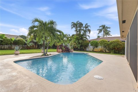 House in Coral Springs, Florida 3 bedrooms № 2383128 - photo 29