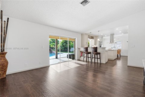 House in Coral Springs, Florida 3 bedrooms № 2383128 - photo 15
