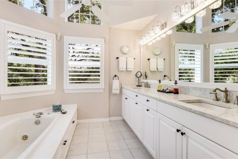 House in Bradenton, Florida 3 bedrooms, 163.69 sq.m. № 1674020 - photo 26