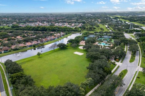 Townhouse in West Palm Beach, Florida 2 bedrooms, 114.83 sq.m. № 2076670 - photo 25