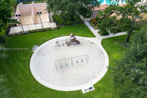 Townhouse in West Palm Beach, Florida 2 bedrooms, 114.83 sq.m. № 2076670 - photo 24