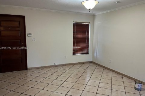 Купить таунхаус в Майами, Флорида 3 спальни, 109.9м2, № 2024632 - фото 7