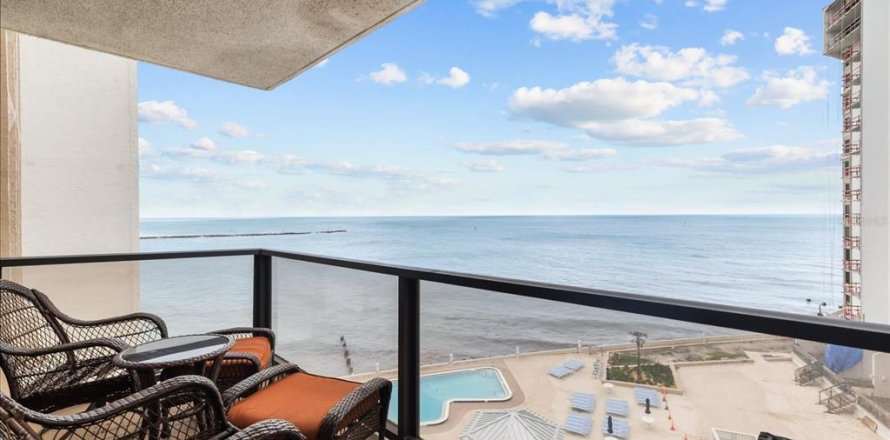 Condominio en Clearwater, Florida, 2 dormitorios  № 2213651