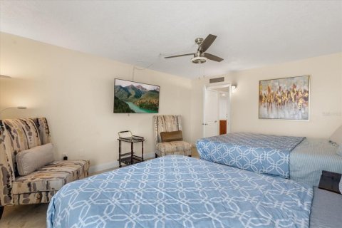 Condominio en venta en Clearwater, Florida, 2 dormitorios, 117.43 m2 № 2213651 - foto 15