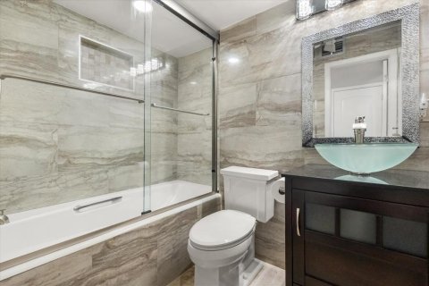 Condominio en venta en Clearwater, Florida, 2 dormitorios, 117.43 m2 № 2213651 - foto 10