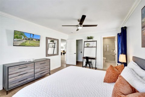House in Dania Beach, Florida 3 bedrooms, 141.95 sq.m. № 2086921 - photo 16