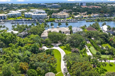 Casa en venta en Palm Beach Gardens, Florida, 7 dormitorios, 1620.22 m2 № 2087738 - foto 3