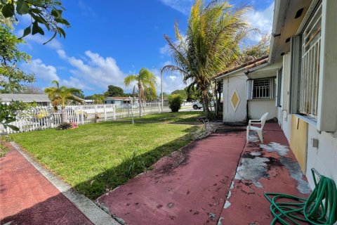 Купить виллу или дом в Майами, Флорида 3 спальни, 121.24м2, № 2052595 - фото 9