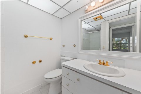 Condo in Delray Beach, Florida, 2 bedrooms  № 2241227 - photo 8