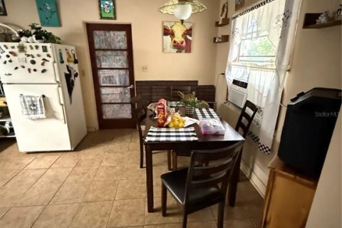 House in Lake Alfred, Florida 3 bedrooms, 183.76 sq.m. № 1825290 - photo 5