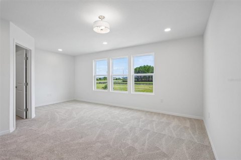 Townhouse in Zephyrhills, Florida 3 bedrooms, 146.14 sq.m. № 2198263 - photo 16