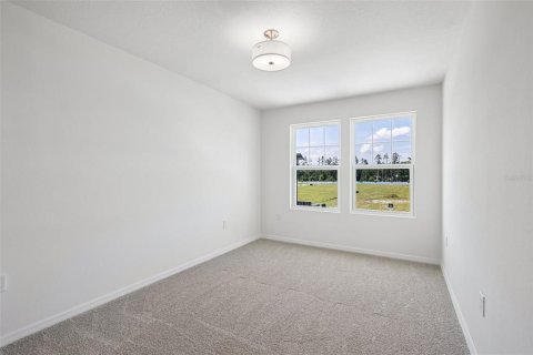 Townhouse in Zephyrhills, Florida 3 bedrooms, 146.14 sq.m. № 2198263 - photo 23