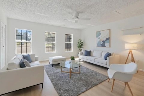 Villa ou maison à vendre à DeLand, Floride: 3 chambres, 185.99 m2 № 2100205 - photo 12