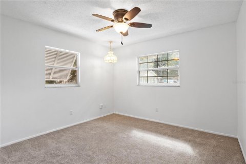 Villa ou maison à vendre à DeLand, Floride: 3 chambres, 185.99 m2 № 2100205 - photo 19