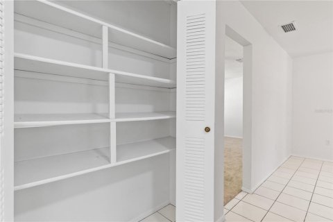 Villa ou maison à vendre à DeLand, Floride: 3 chambres, 185.99 m2 № 2100205 - photo 10