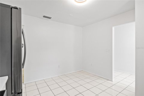 Villa ou maison à vendre à DeLand, Floride: 3 chambres, 185.99 m2 № 2100205 - photo 5