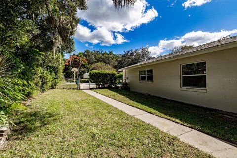 Villa ou maison à vendre à DeLand, Floride: 3 chambres, 185.99 m2 № 2100205 - photo 23