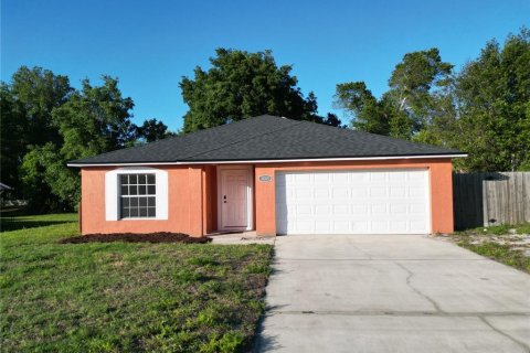 Villa ou maison à Deltona, Floride 4 chambres, 177.81 m2 № 2094737