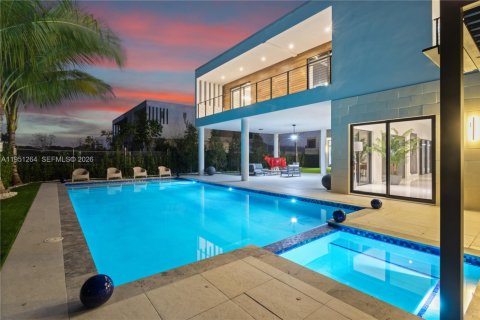 Villa ou maison à vendre à Weston, Floride: 5 chambres, 498.7 m2 № 2023674 - photo 4