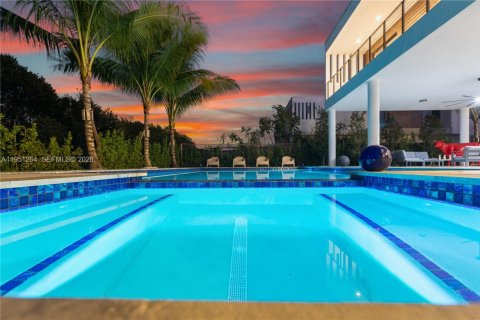 Villa ou maison à vendre à Weston, Floride: 5 chambres, 498.7 m2 № 2023674 - photo 6