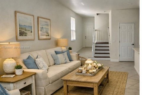 Купить виллу или дом в Истеро, Флорида 3 спальни, № 2006370 - фото 5