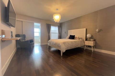 Casa en alquiler en Miami, Florida, 3 dormitorios, 157.93 m2 № 2029300 - foto 7