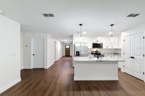 Commercial property in Homosassa, Florida 6 bedrooms, 278.71 sq.m. № 2205530 - photo 6