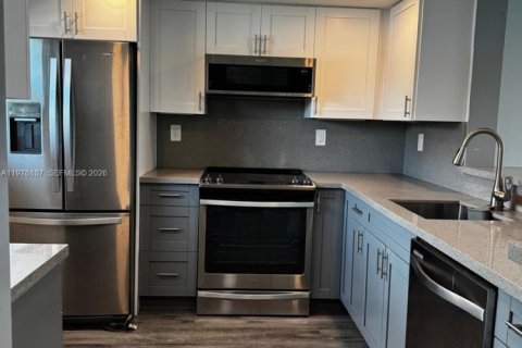 Condominio en alquiler en North Miami Beach, Florida, 1 dormitorio, 77.76 m2 № 2080038 - foto 7