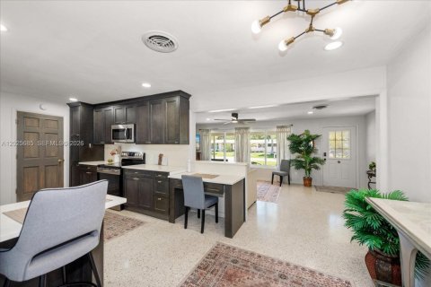 Villa ou maison à vendre à Fort Myers, Floride: 3 chambres № 2085367 - photo 13