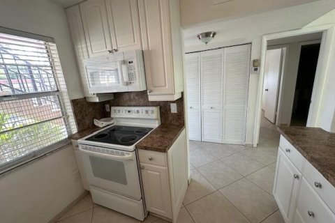 Copropriété à louer à Delray Beach, Floride: 2 chambres, 85.93 m2 № 2252688 - photo 4