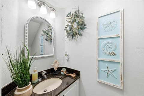 Townhouse in Palm Harbor, Florida 3 bedrooms, 175.68 sq.m. № 2100736 - photo 19