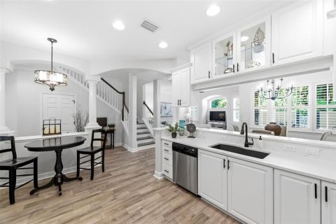 Townhouse in Palm Harbor, Florida 3 bedrooms, 175.68 sq.m. № 2100736 - photo 6