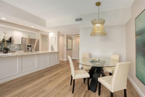 Copropriété à vendre à Sarasota, Floride: 2 chambres, 122.91 m2 № 2124962 - photo 16