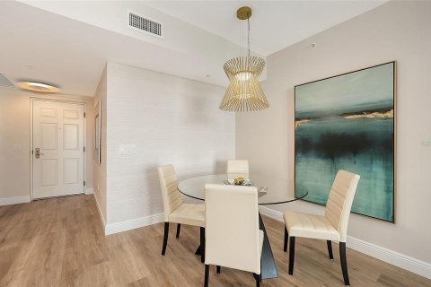 Copropriété à vendre à Sarasota, Floride: 2 chambres, 122.91 m2 № 2124962 - photo 15