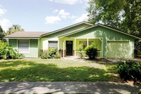 House in Winter Springs, Florida 3 bedrooms, 127.09 sq.m. № 2204682