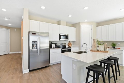 Villa ou maison à vendre à Palmetto, Floride: 4 chambres, 201.6 m2 № 2138248 - photo 5