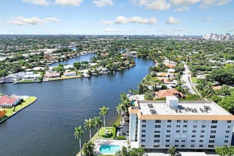 Condominio en alquiler en Fort Lauderdale, Florida, 1 dormitorio, 71.53 m2 № 1896060 - foto 3