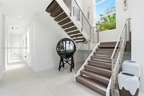House in Pinecrest, Florida 6 bedrooms, 693.98 sq.m. № 2179967 - photo 23