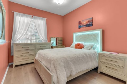 Villa ou maison à vendre à Homestead, Floride: 4 chambres, 192.21 m2 № 2025422 - photo 15