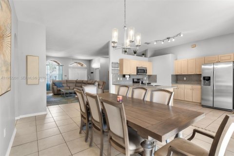 Villa ou maison à vendre à Homestead, Floride: 4 chambres, 192.21 m2 № 2025422 - photo 8