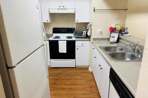 Condominio en venta en Orlando, Florida, 1 dormitorio, 77.02 m2 № 1688502 - foto 10