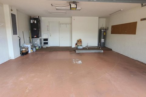 Casa en venta en Lake Worth, Florida, 2 dormitorios, 202.16 m2 № 1129275 - foto 1